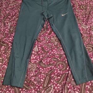 Nike leggings